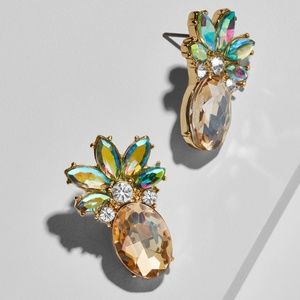 Reserved PIÑA STUDS reserved